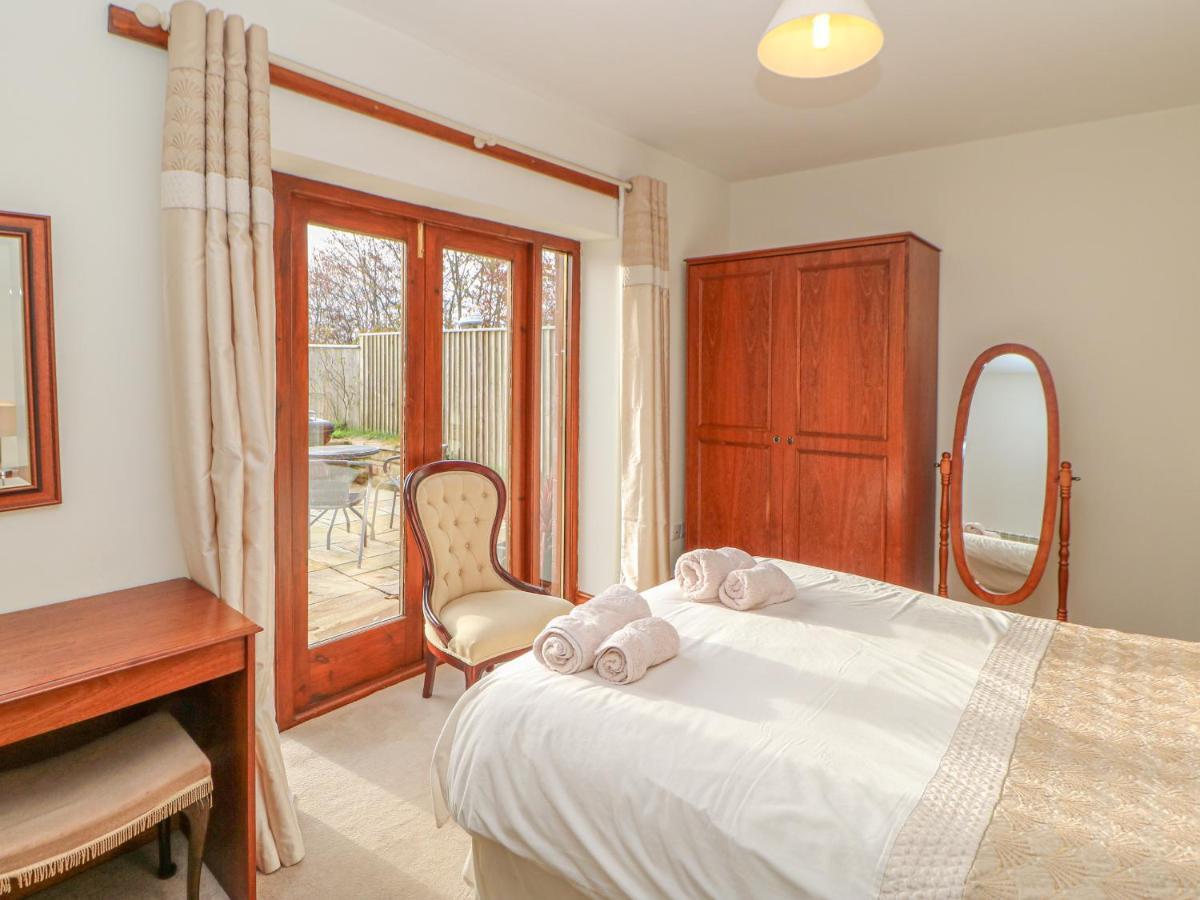 Swallow Cottage Brampton  Luaran gambar